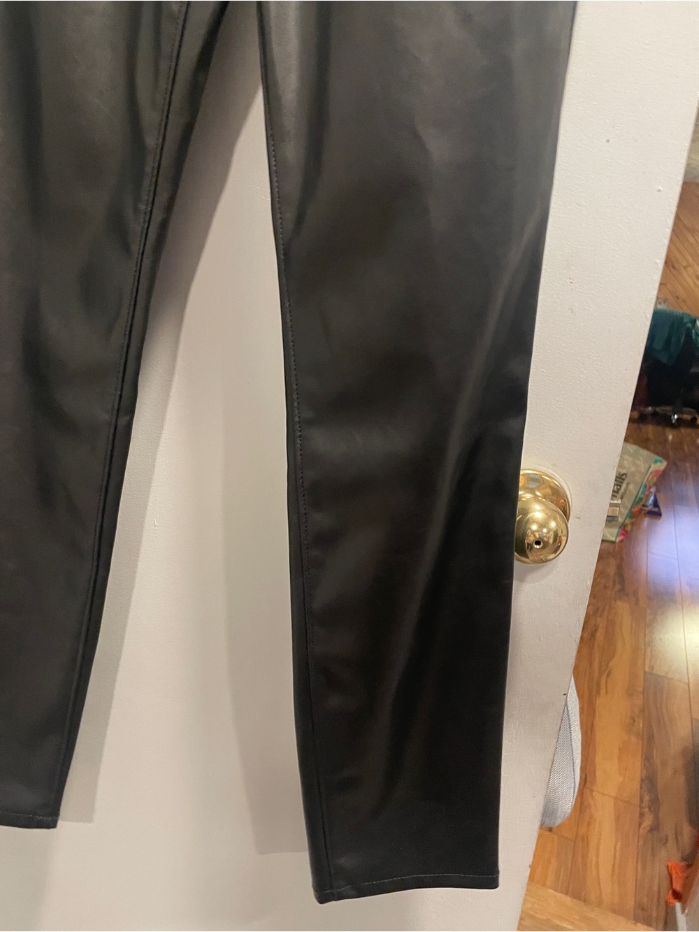 Old Navy Black Faux Leather High-Rise OG Straight Pants NWT size 2 Tall - Picture 3 of 8